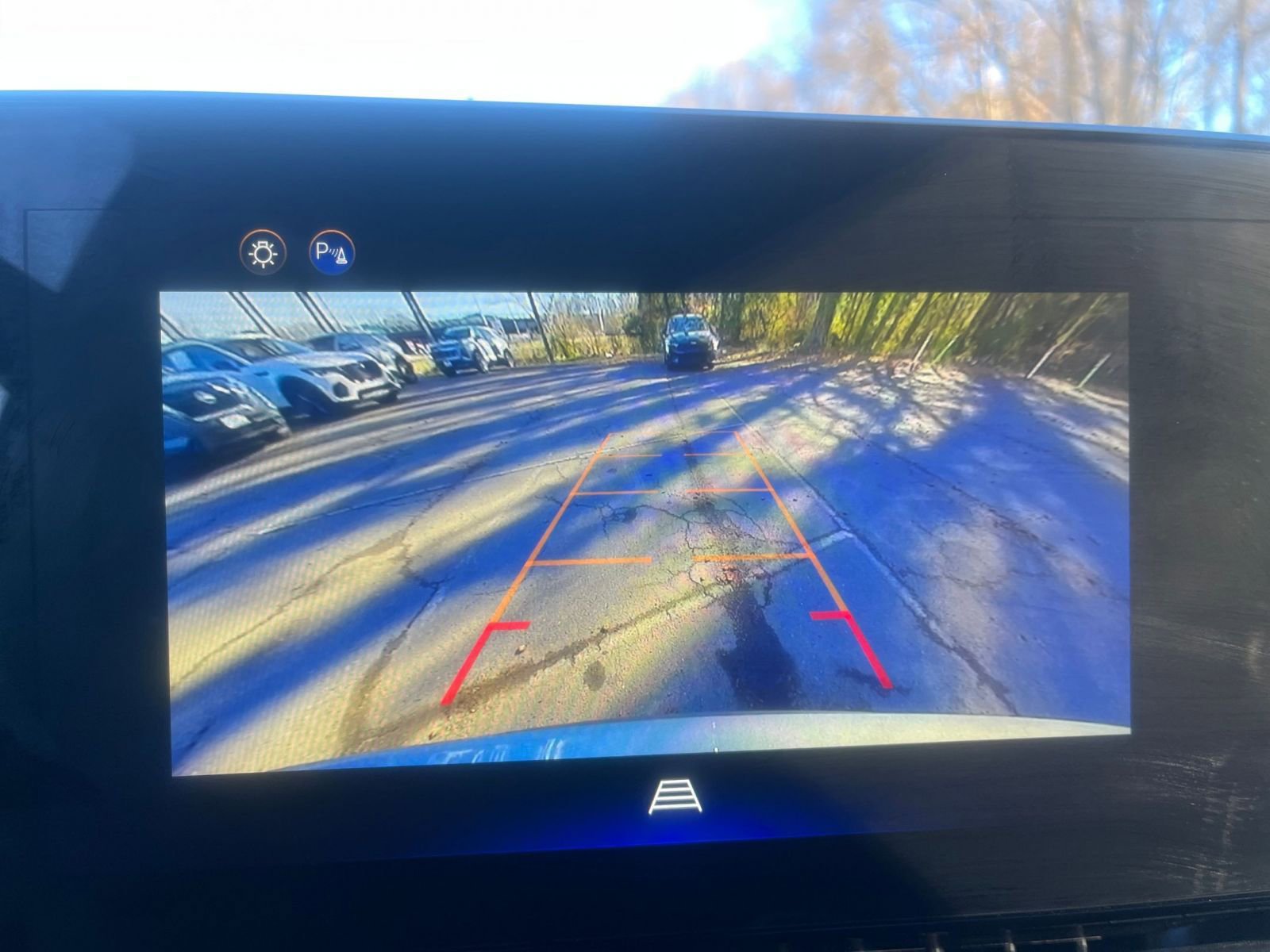 Used 2025 Chevrolet Equinox LT image 24