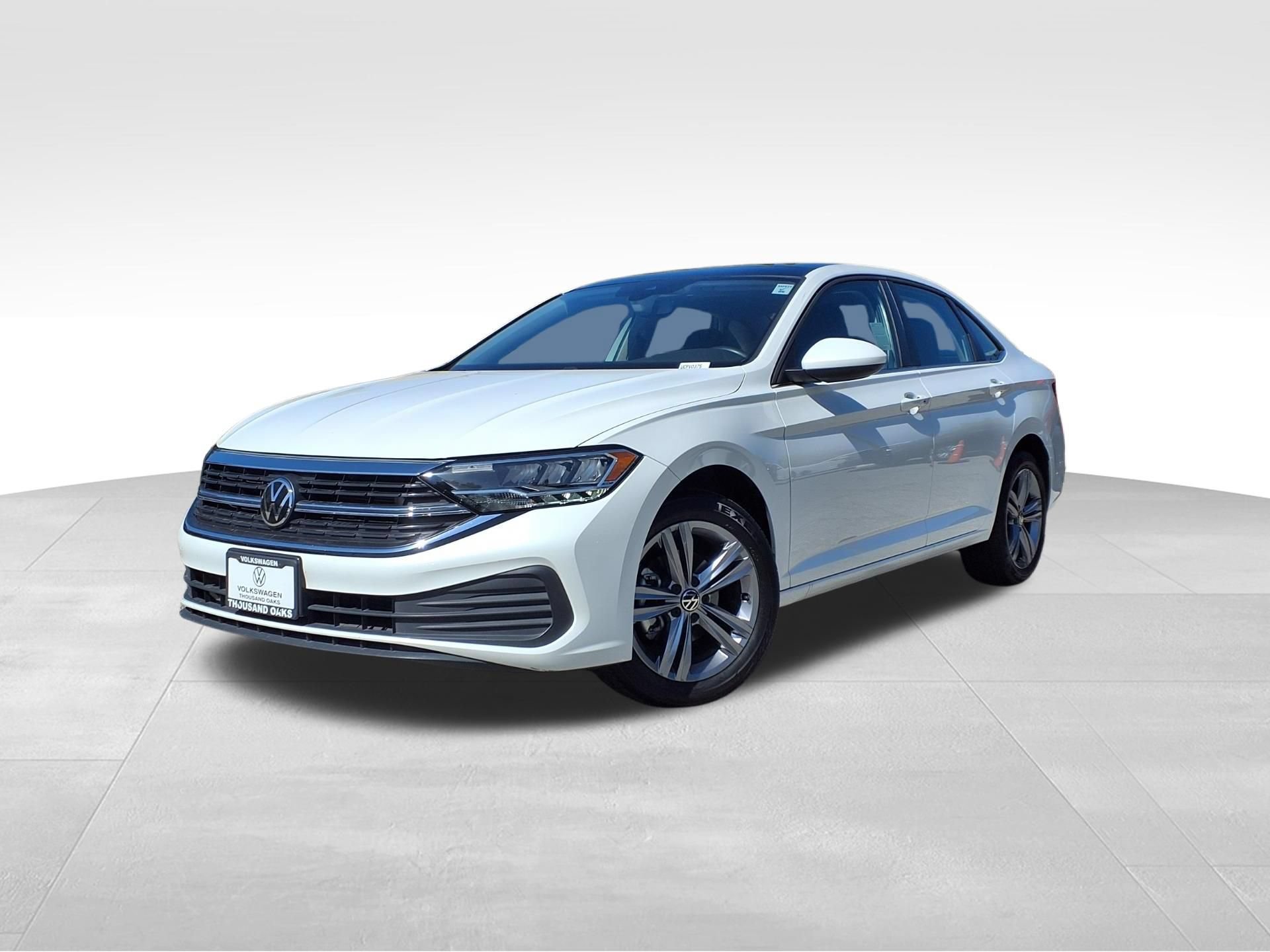 Used 2023 Volkswagen Jetta SE w/ Panoramic Sunroof Package FWD image 1