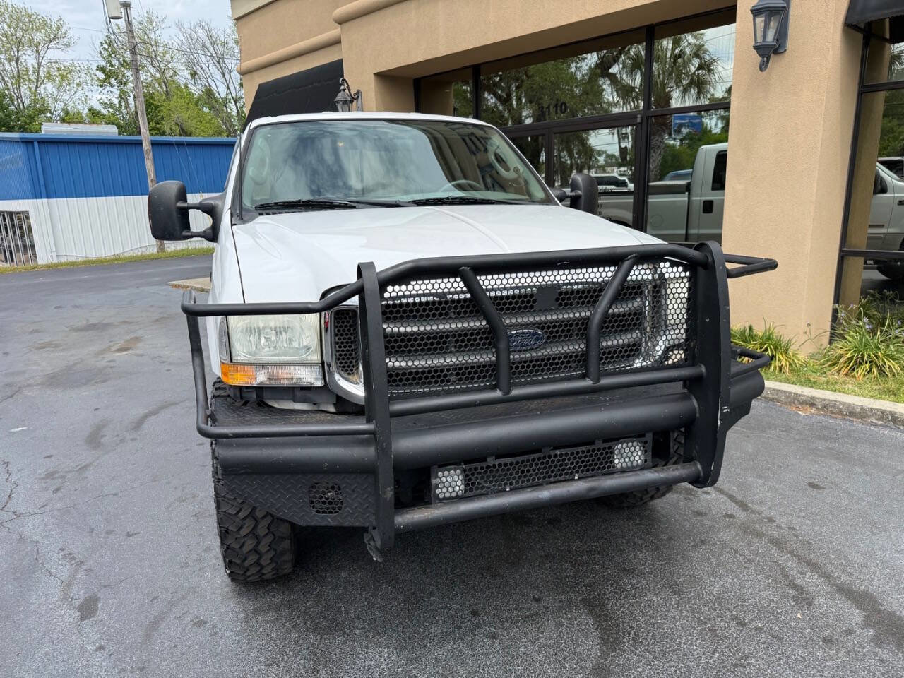 Used 2003 Ford F250 Lariat image 3