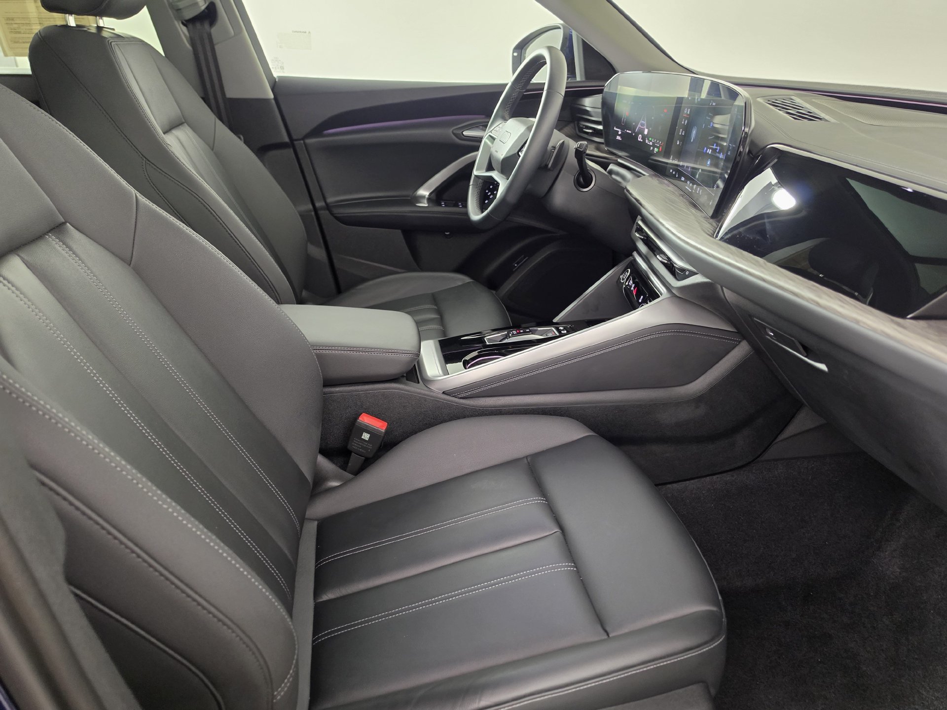 Certified 2025 Audi Q5 Premium w/ Convenience Package AWD/4WD image 31