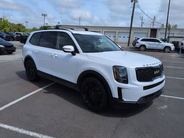 Used 2022 Kia Telluride SX w/ SX Prestige Package AWD/4WD image 2