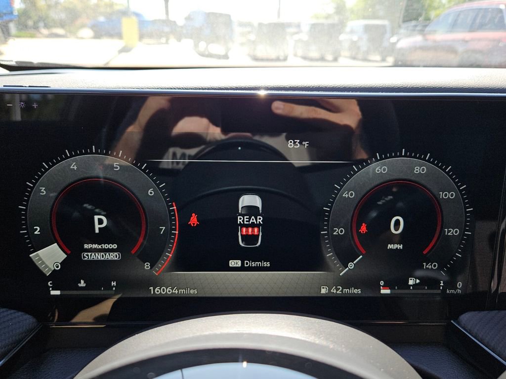 Used 2025 Nissan Kicks SR AWD/4WD image 23