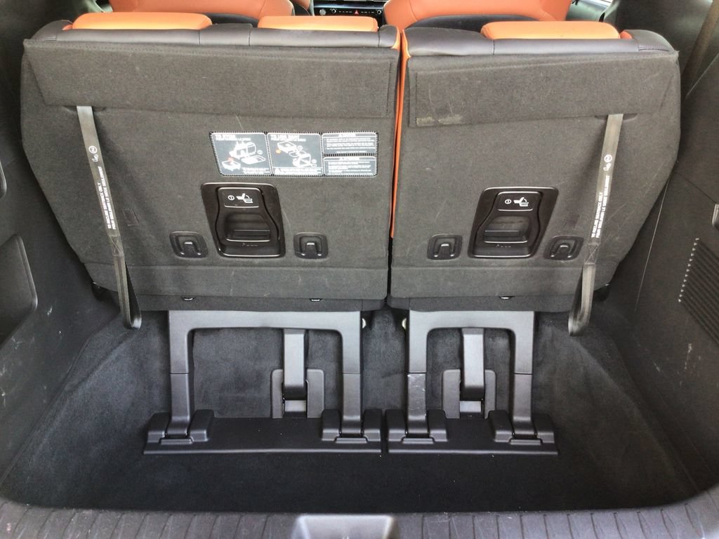 Used 2023 Kia Carnival SX Prestige FWD image 43