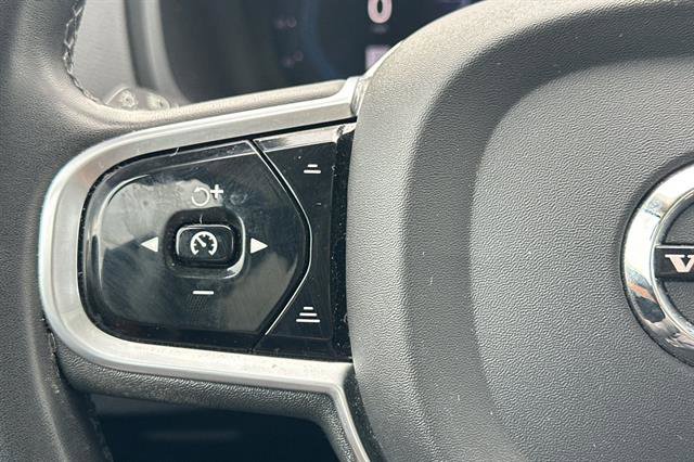 Certified 2023 Volvo XC90 T8 Plus image 28