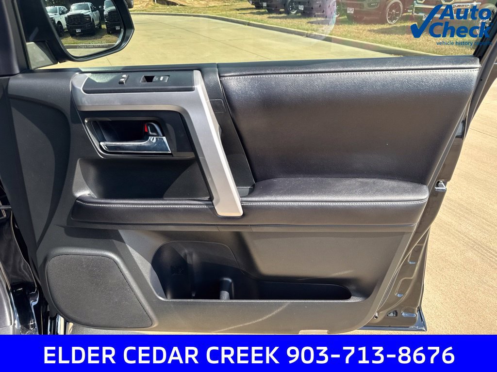 Used 2017 Toyota 4Runner Limited AWD/4WD image 34