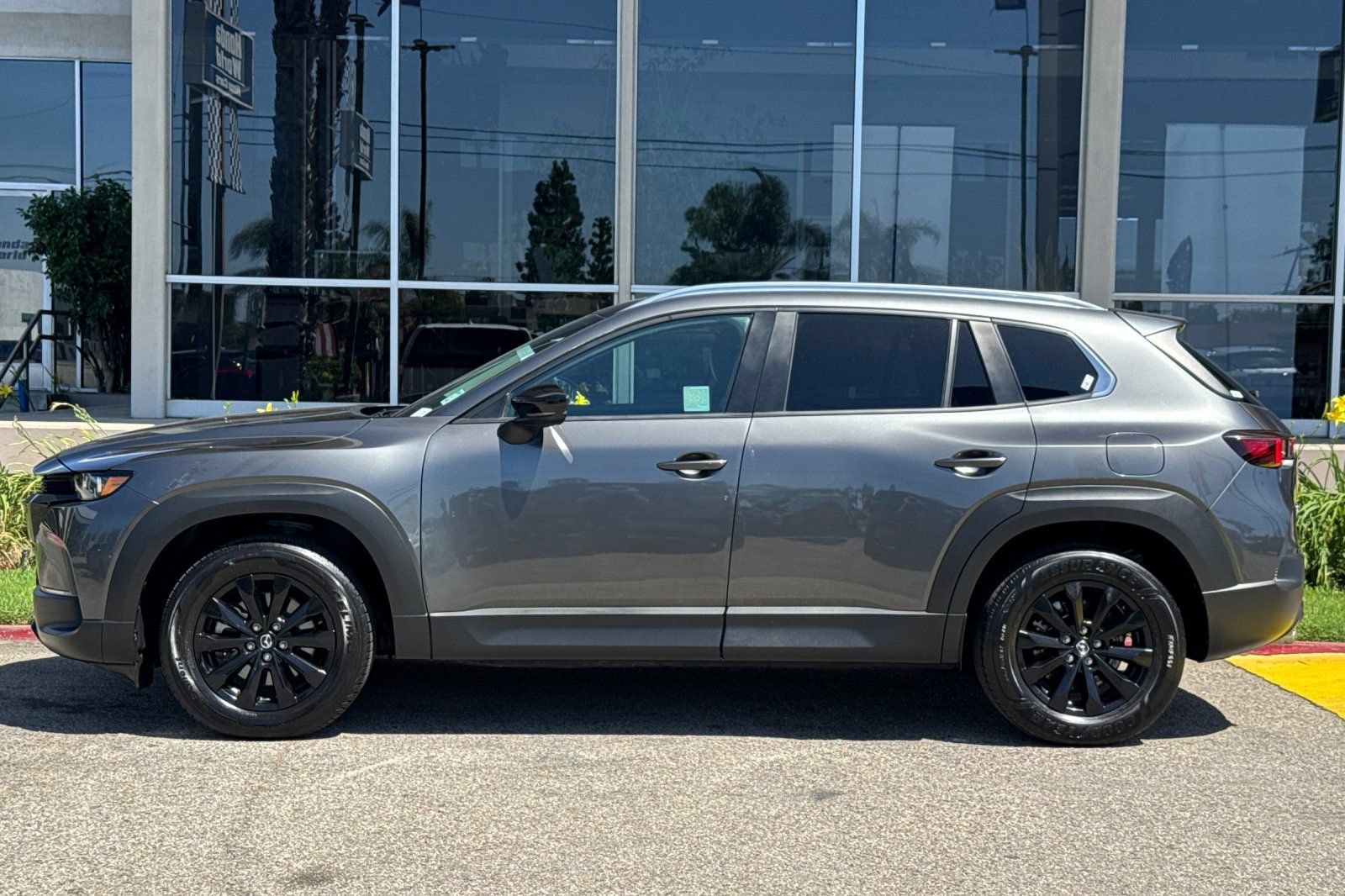 Used 2025 MAZDA CX-50 AWD 2.5 S w/ Preferred Package image 7
