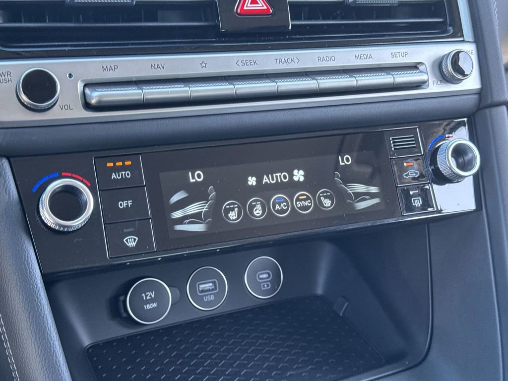 New 2025 Genesis G70 2.5T image 21