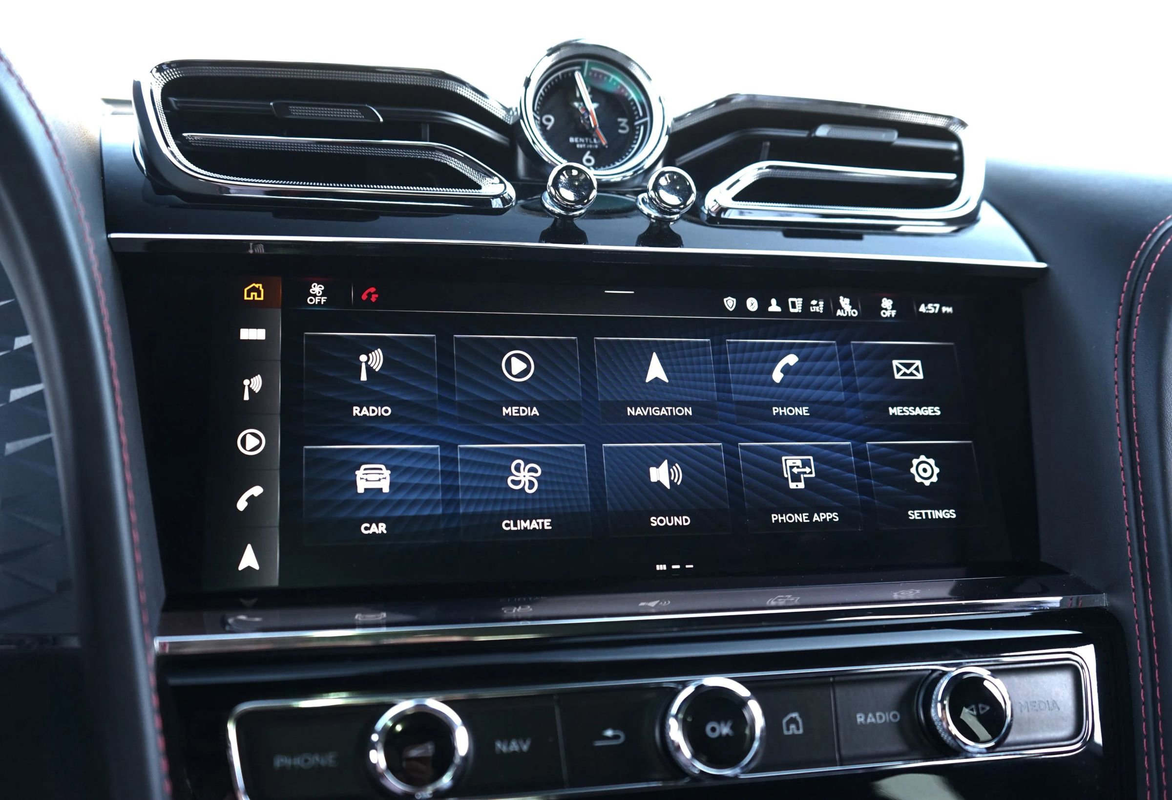 Used 2021 Bentley Bentayga Speed image 32