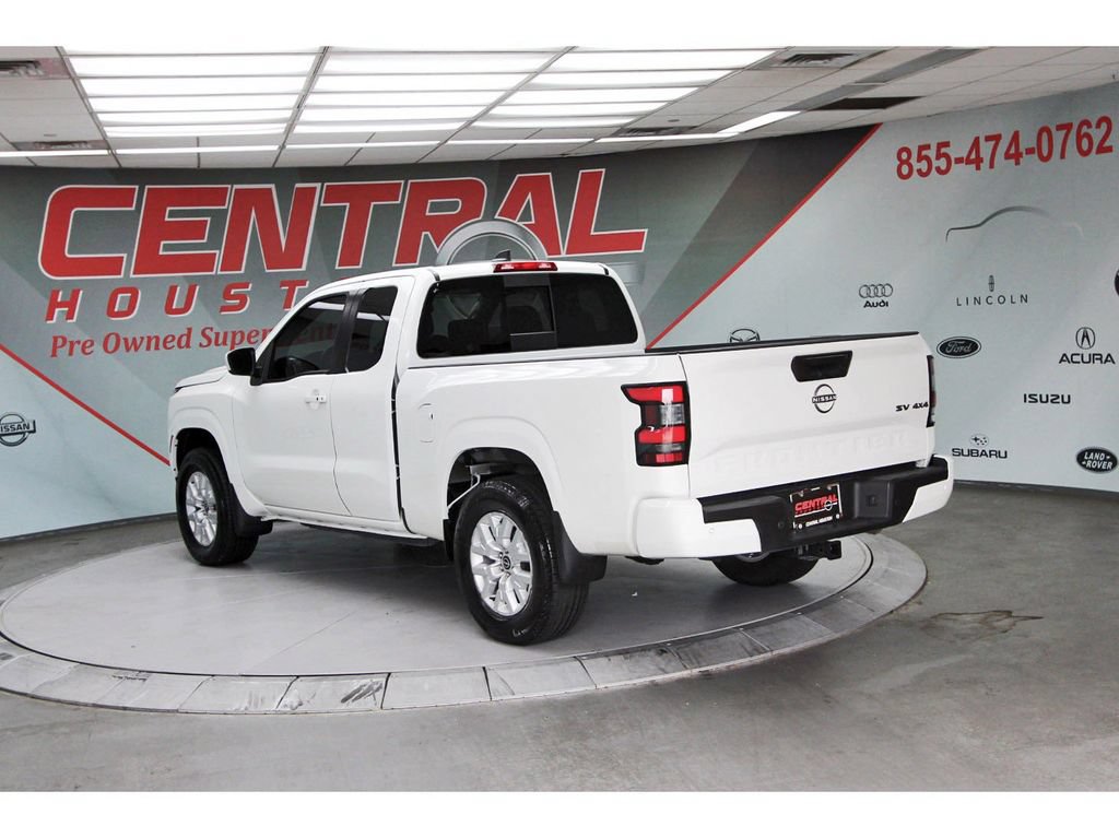 Used 2024 Nissan Frontier SV w/ SV Convenience Package AWD/4WD image 3