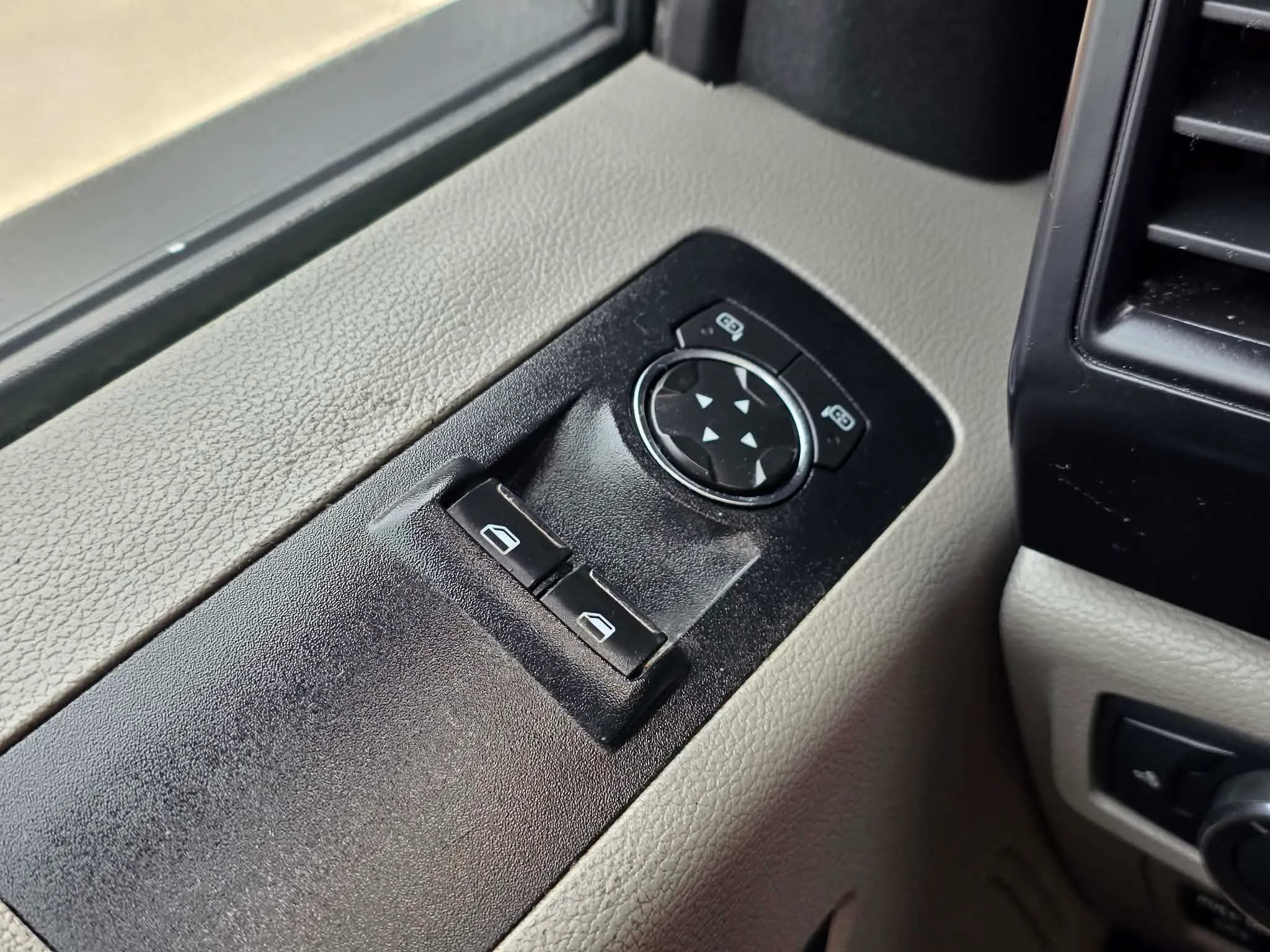 Used 2018 Ford F150 XL w/ Equipment Group 101A Mid RWD image 20