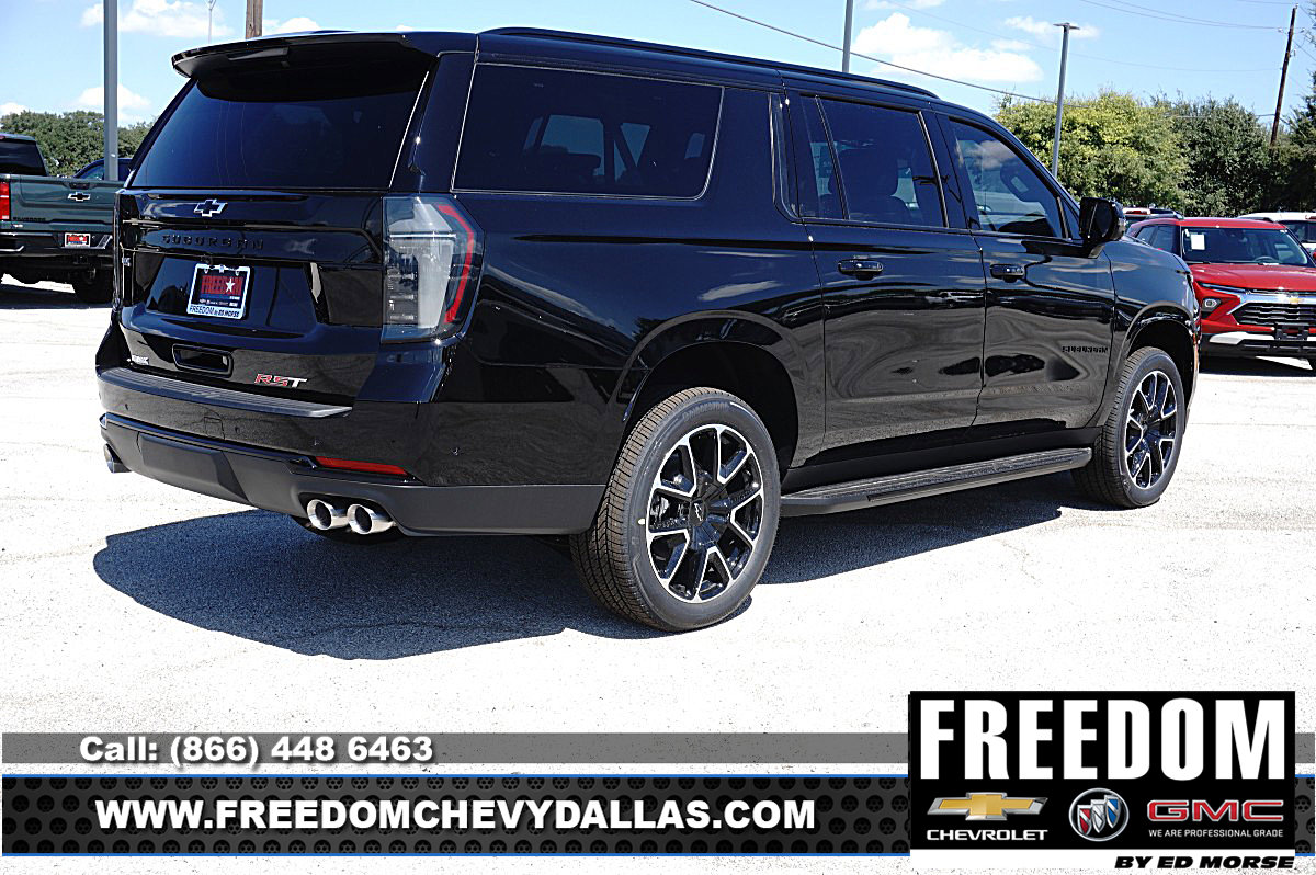 New 2026 Chevrolet Suburban RST w/ Comfort Package AWD/4WD image 7