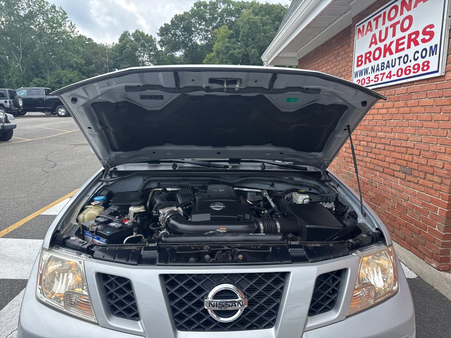 Used 2011 Nissan Frontier PRO-4X w/ Pro-4x Luxury Pkg AWD/4WD image 39