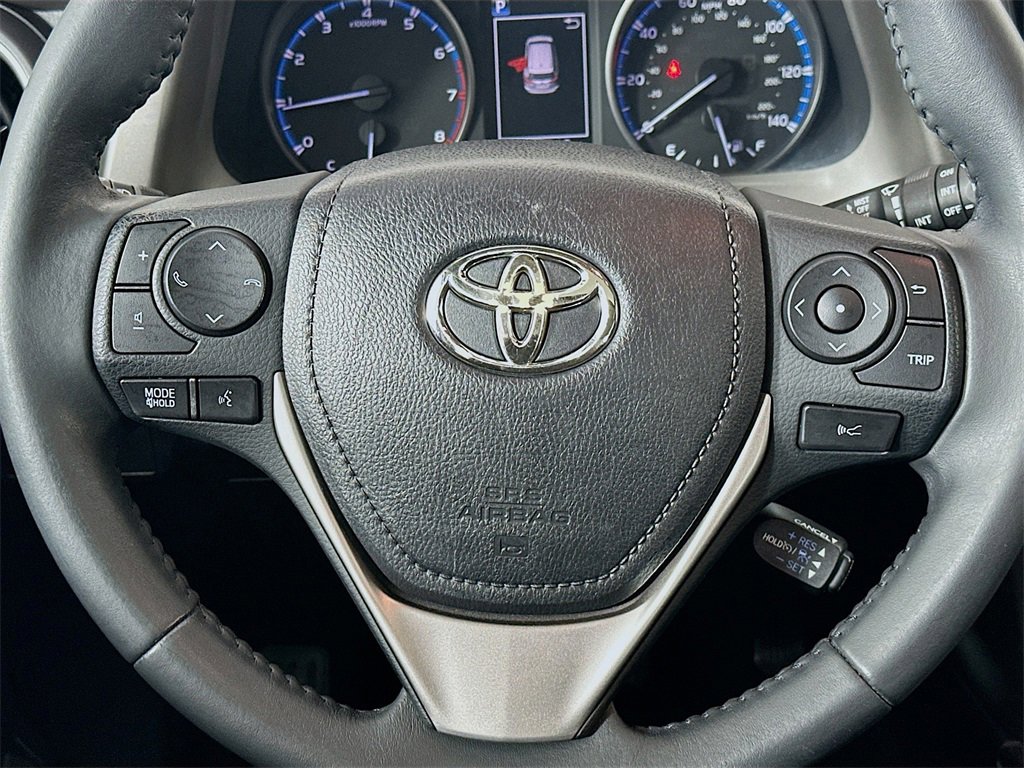 Used 2018 Toyota RAV4 XLE image 18