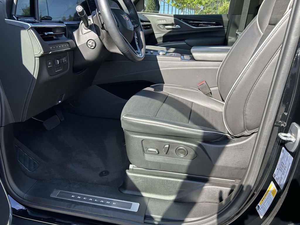Certified 2023 Cadillac Escalade Sport w/ Touring Package AWD/4WD image 22