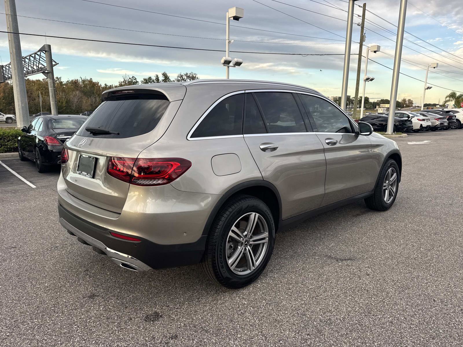 Certified 2022 Mercedes-Benz GLC 300 image 3
