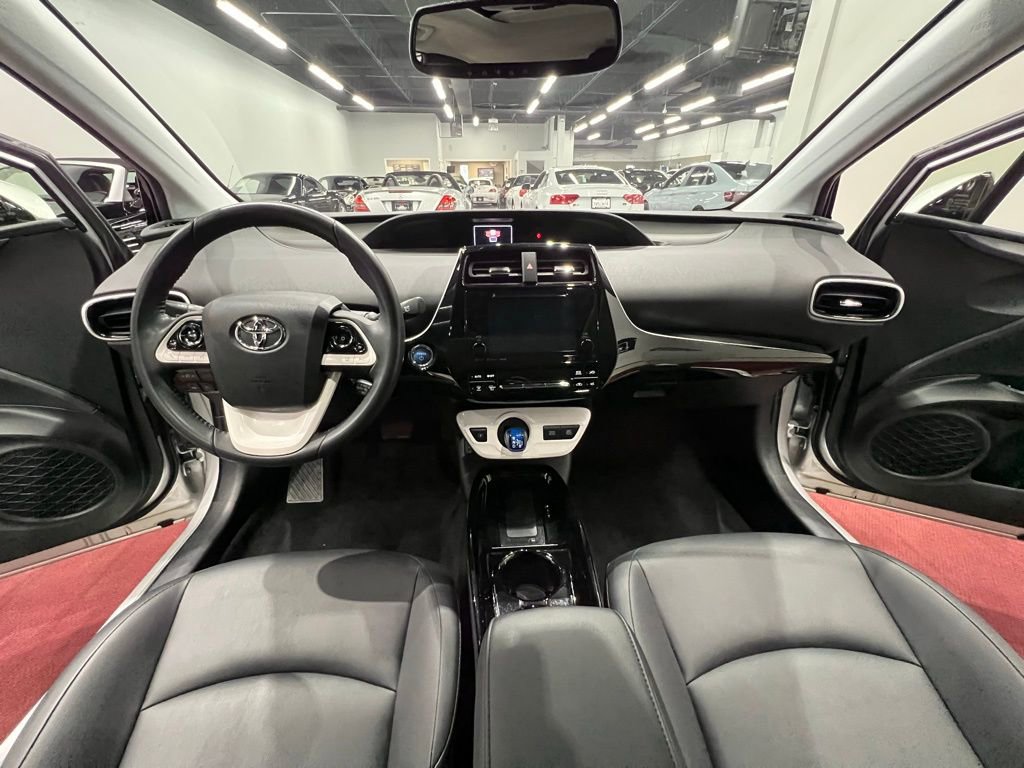 Used 2017 Toyota Prius Four w/ Advanced Technology Package image 44
