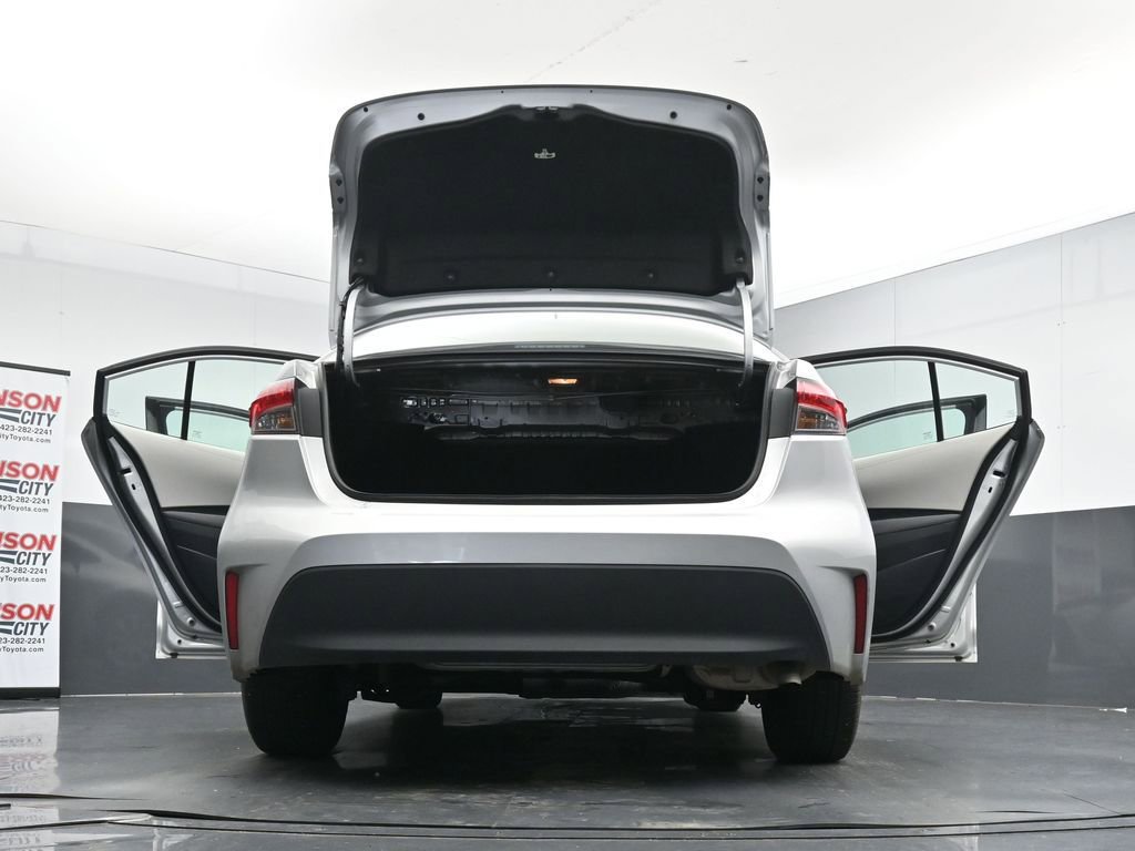 Used 2024 Toyota Corolla LE image 29