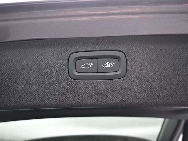 New 2026 Volvo XC90 T8 Plus w/ Protection Package Premier AWD/4WD image 34