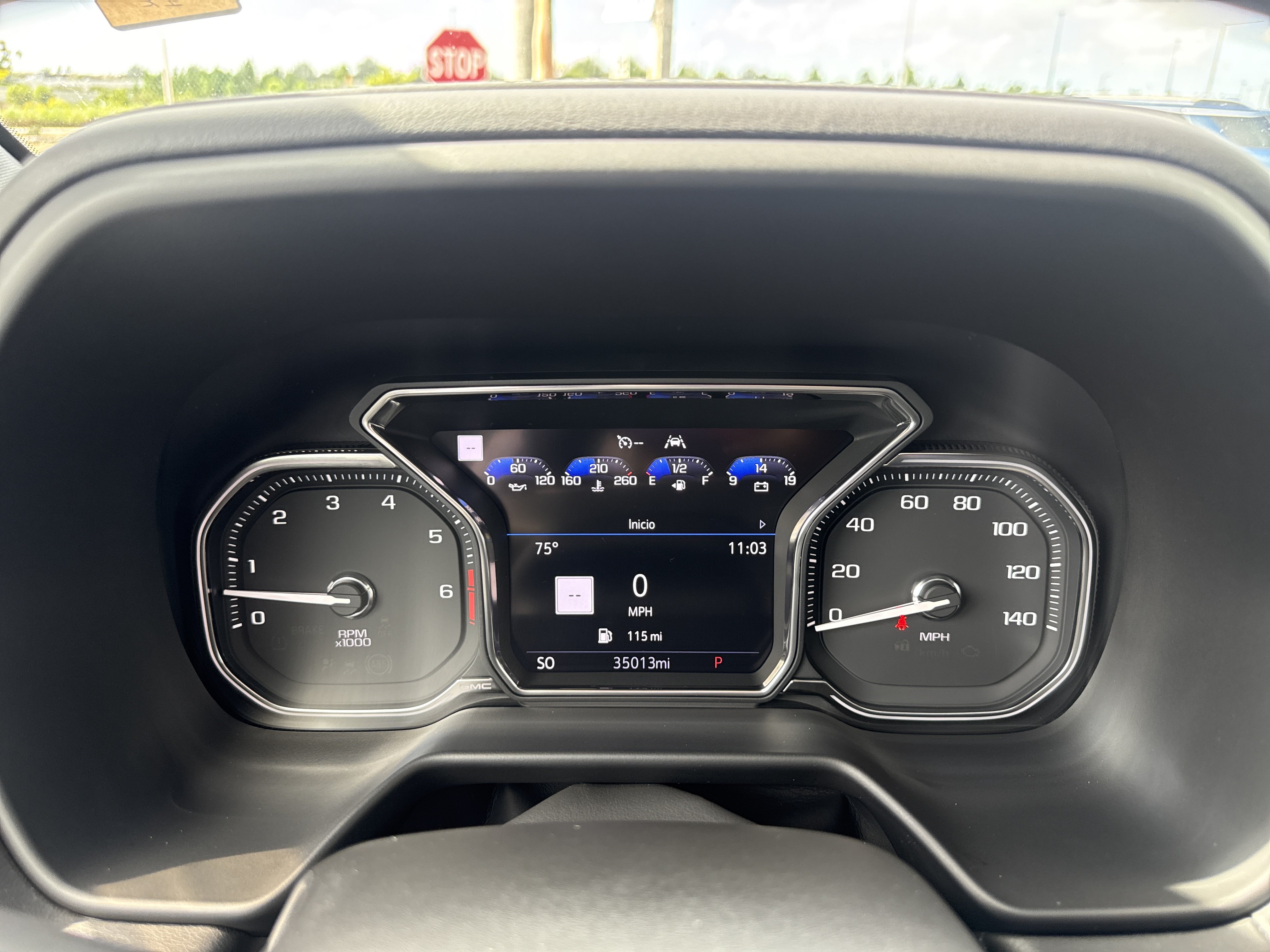 Used 2021 GMC Yukon SLT w/ SLT Premium Package RWD image 30