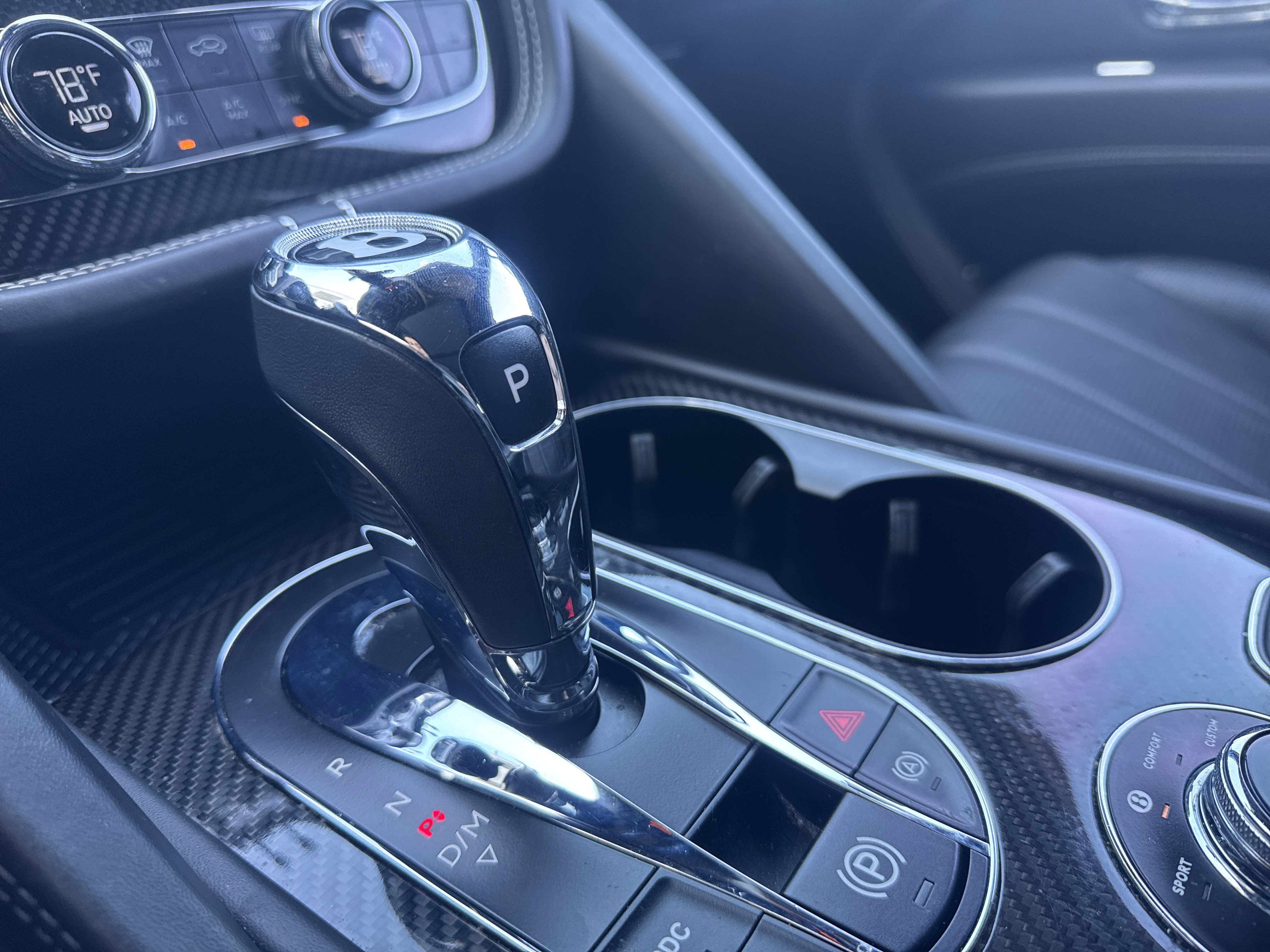 Used 2021 Bentley Bentayga image 19