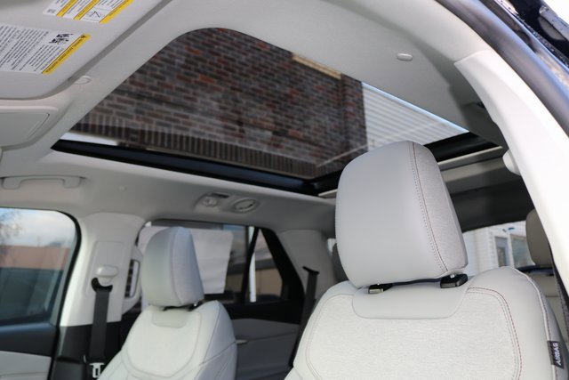 New 2026 Ford Explorer Active w/ Active Comfort Package image 16