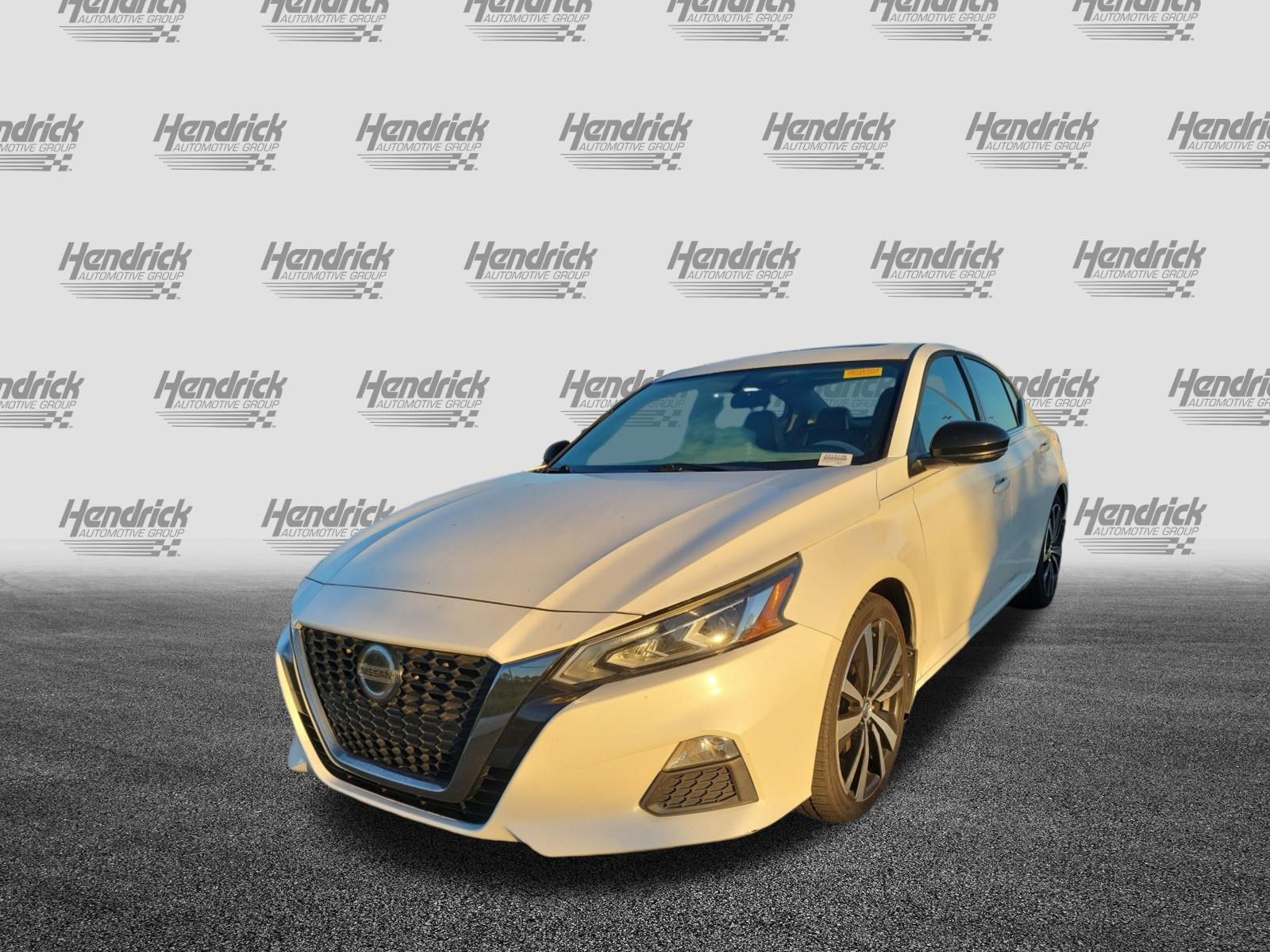 Used 2019 Nissan Altima 2.5 SR w/ SR Premium Package FWD image 4