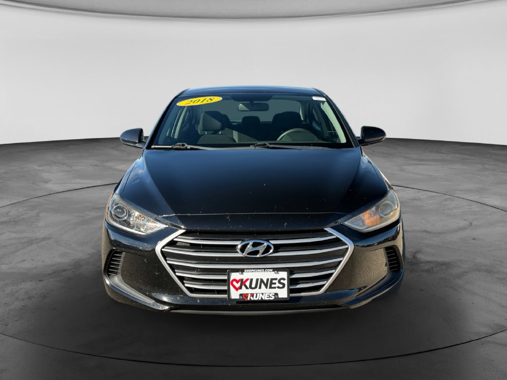 Used 2018 Hyundai Elantra SEL w/ Cargo Package FWD image 2