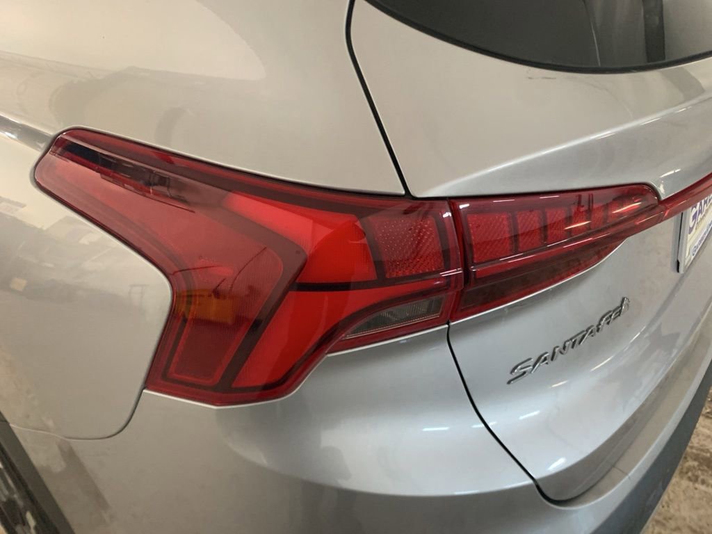 Used 2022 Hyundai Santa Fe Limited image 10