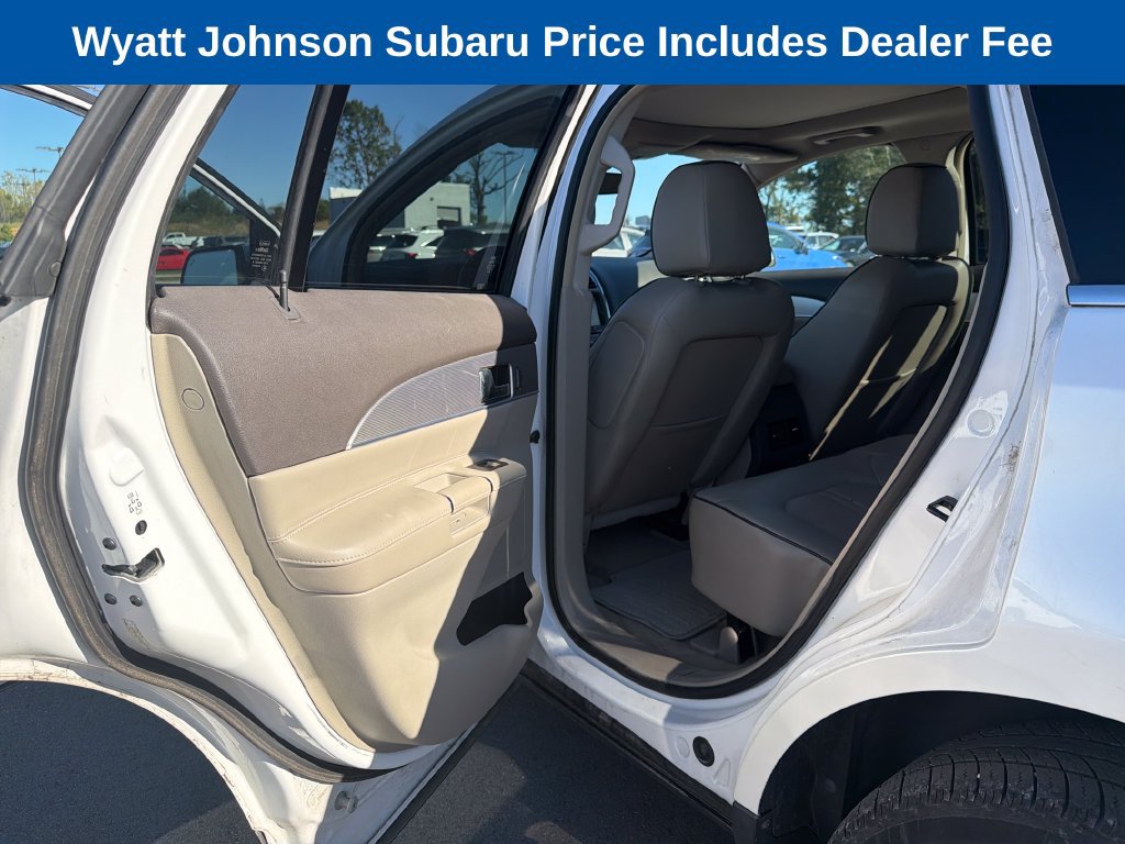 Used 2013 Lincoln MKX FWD image 32
