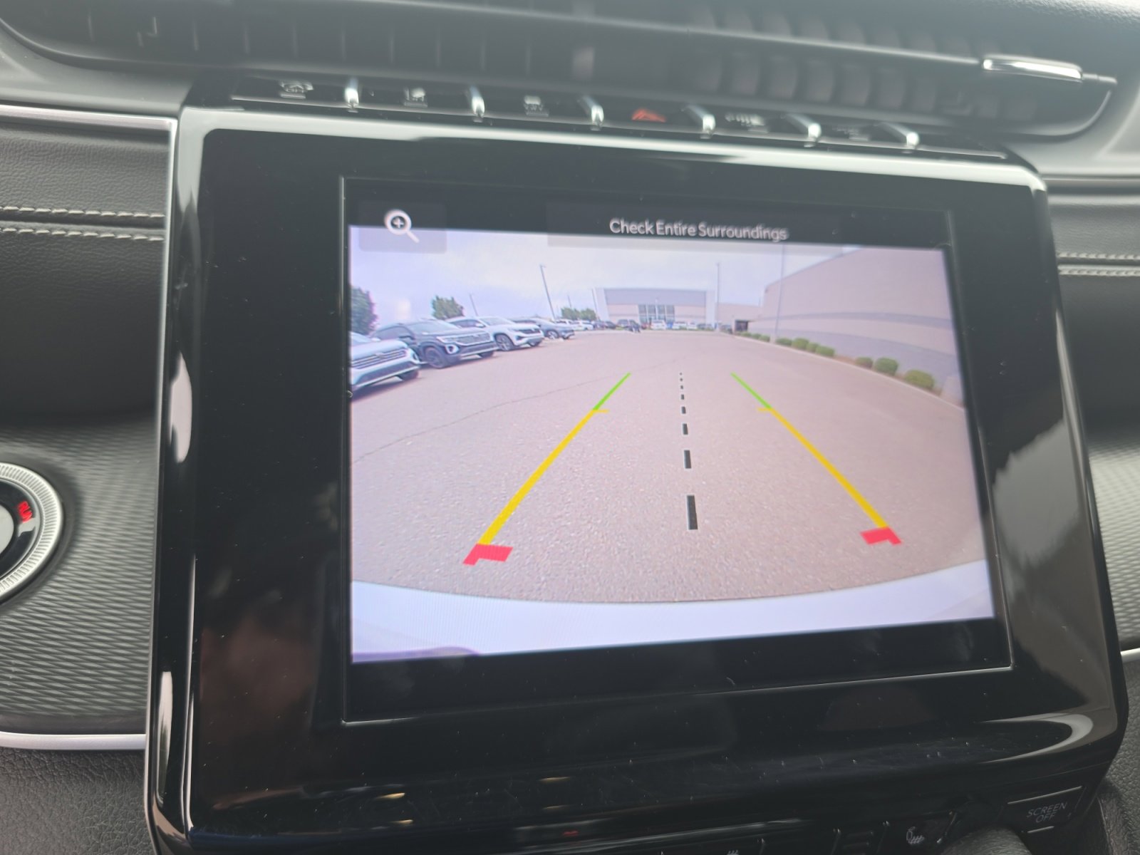 Used 2024 Jeep Grand Cherokee L Altitude image 29