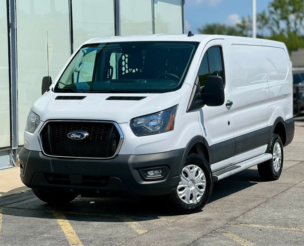 Used 2025 Ford Transit 250 Low Roof w/ Exterior Upgrade Package RWD image 26