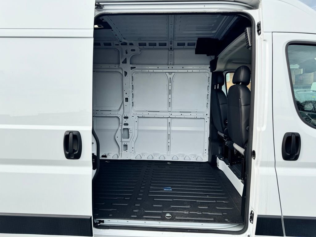 New 2026 RAM ProMaster 2500 w/ Cold Weather Group FWD image 12