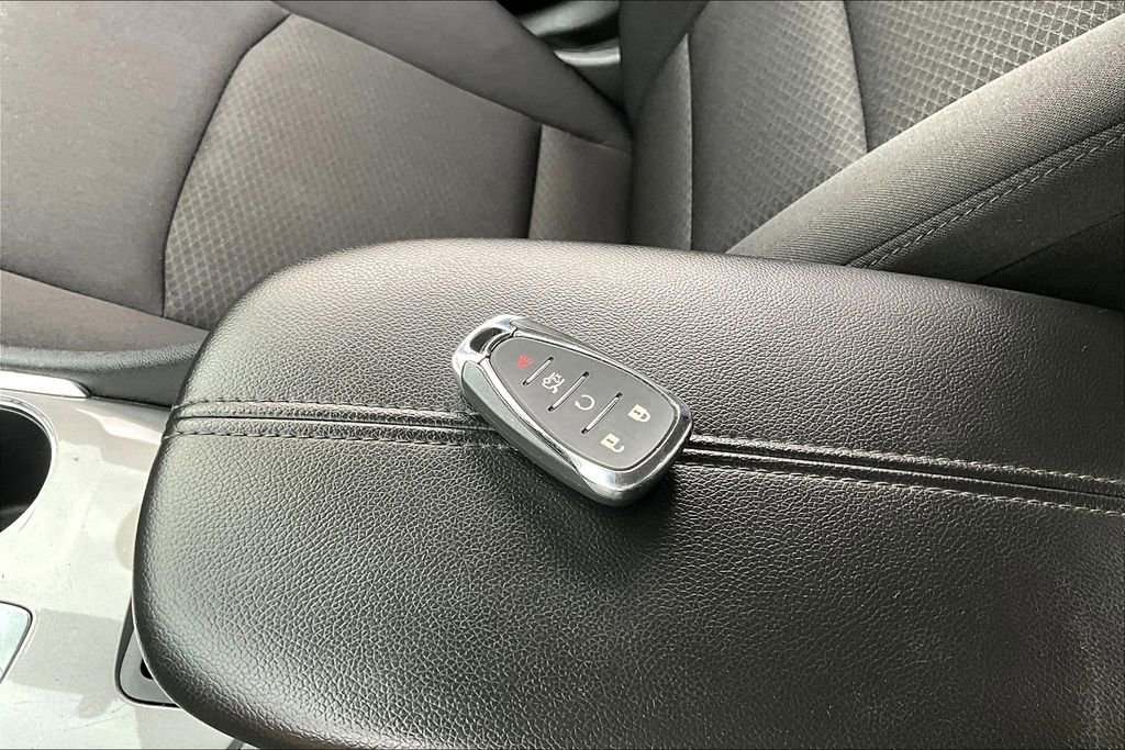 Used 2024 Chevrolet Malibu LT image 31