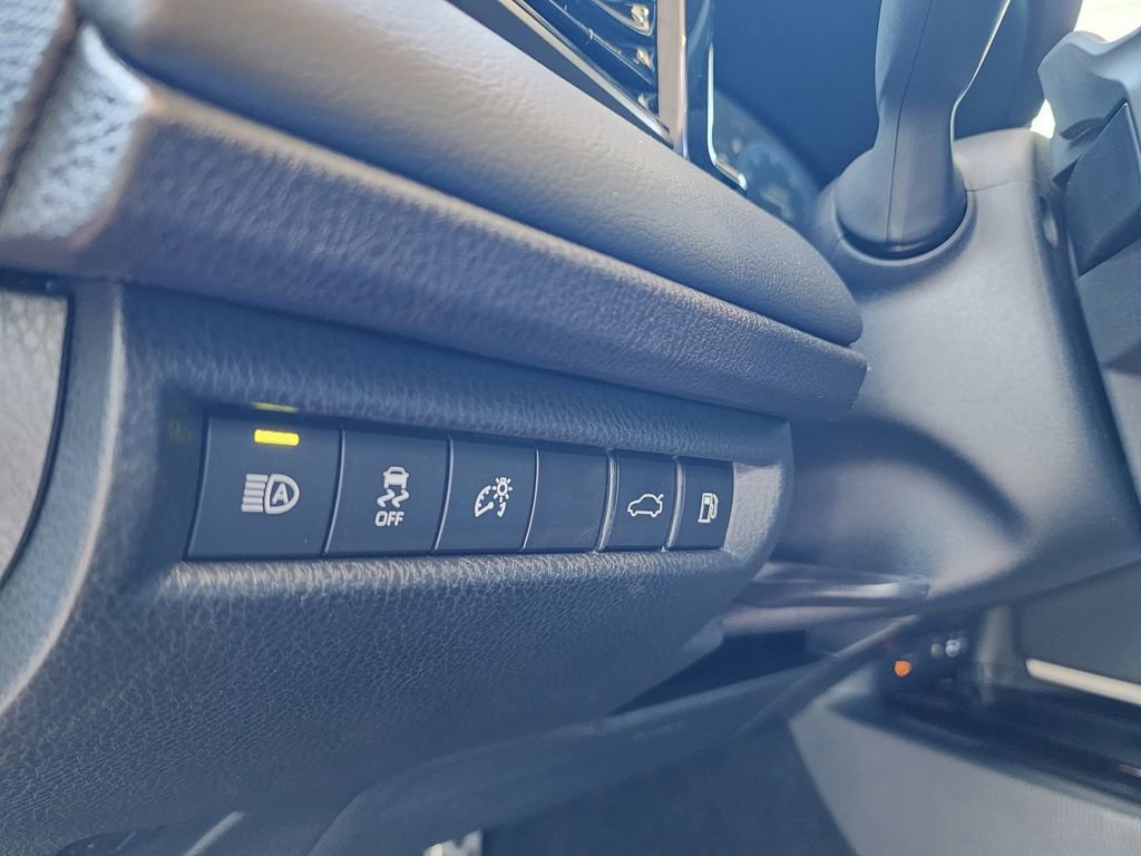 Used 2025 Toyota Camry XSE image 40