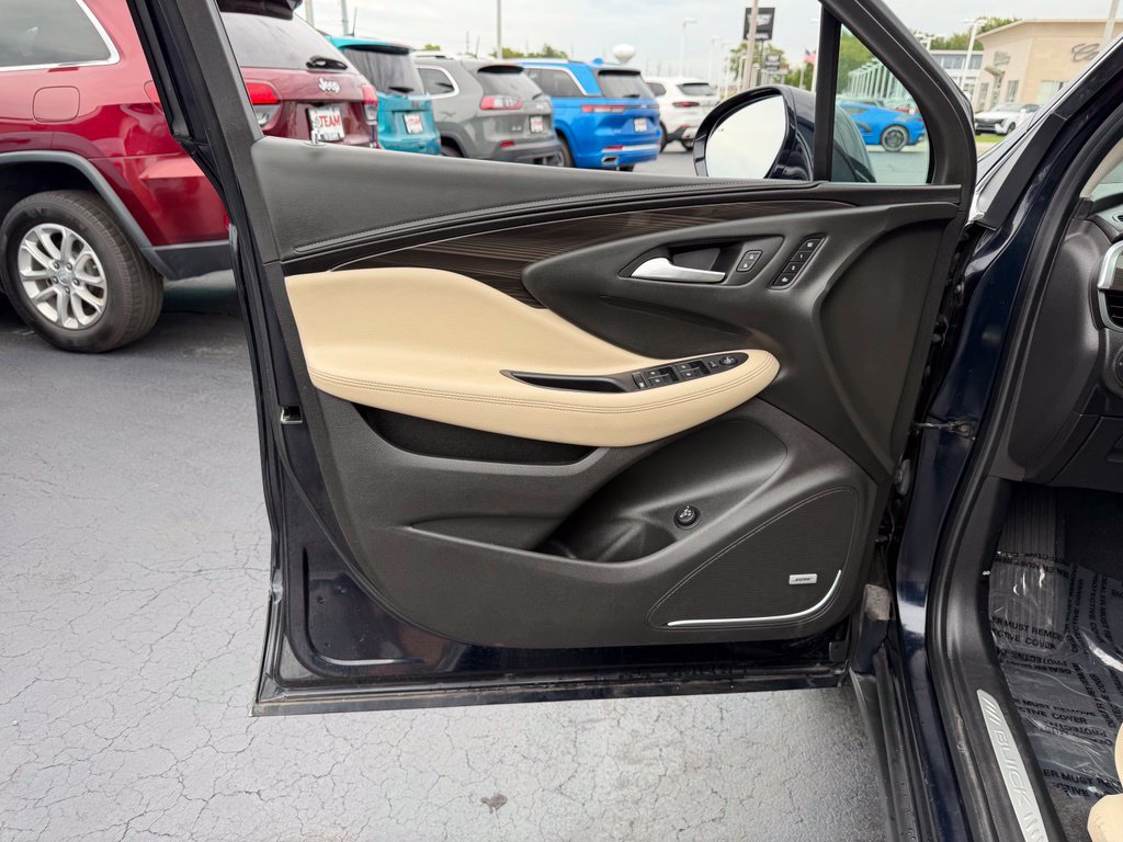 Used 2020 Buick Envision Premium w/ Driver Confidence Package AWD/4WD image 21
