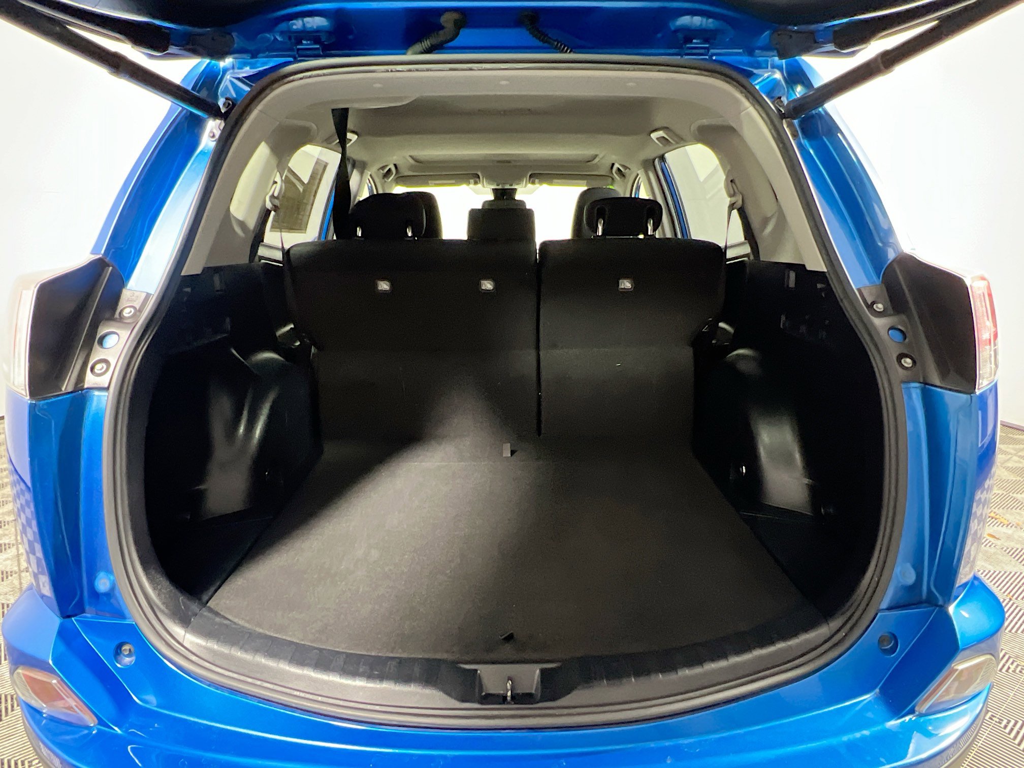 Used 2018 Toyota RAV4 XLE FWD image 34