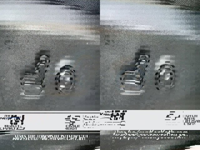 Used 2024 Chrysler Pacifica Limited image 30