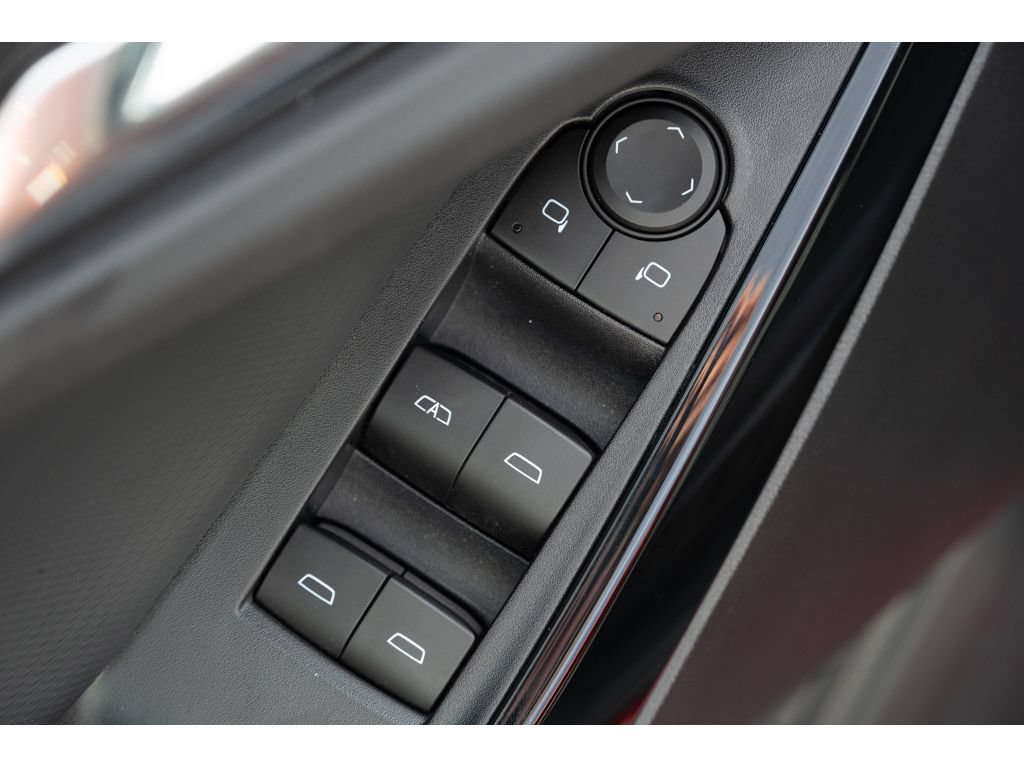 Used 2026 Chevrolet Equinox LT w/ Convenience Package II FWD image 14