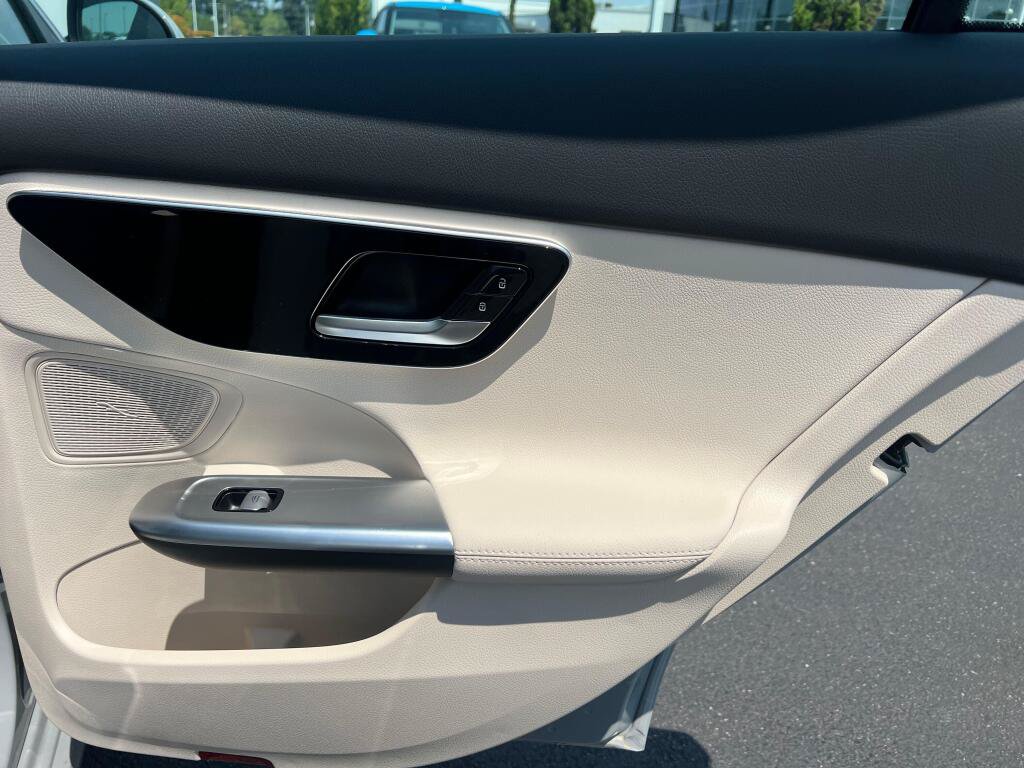 New 2026 Mercedes-Benz C 300 4MATIC Sedan image 23