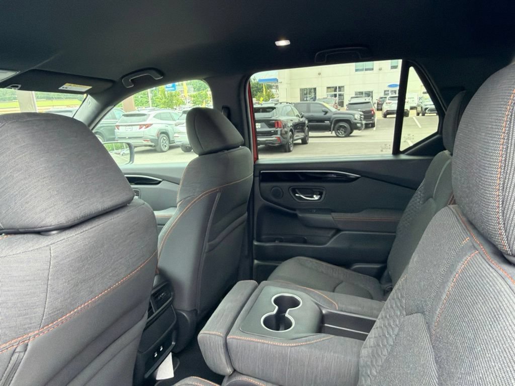 New 2026 Honda Pilot Sport image 14