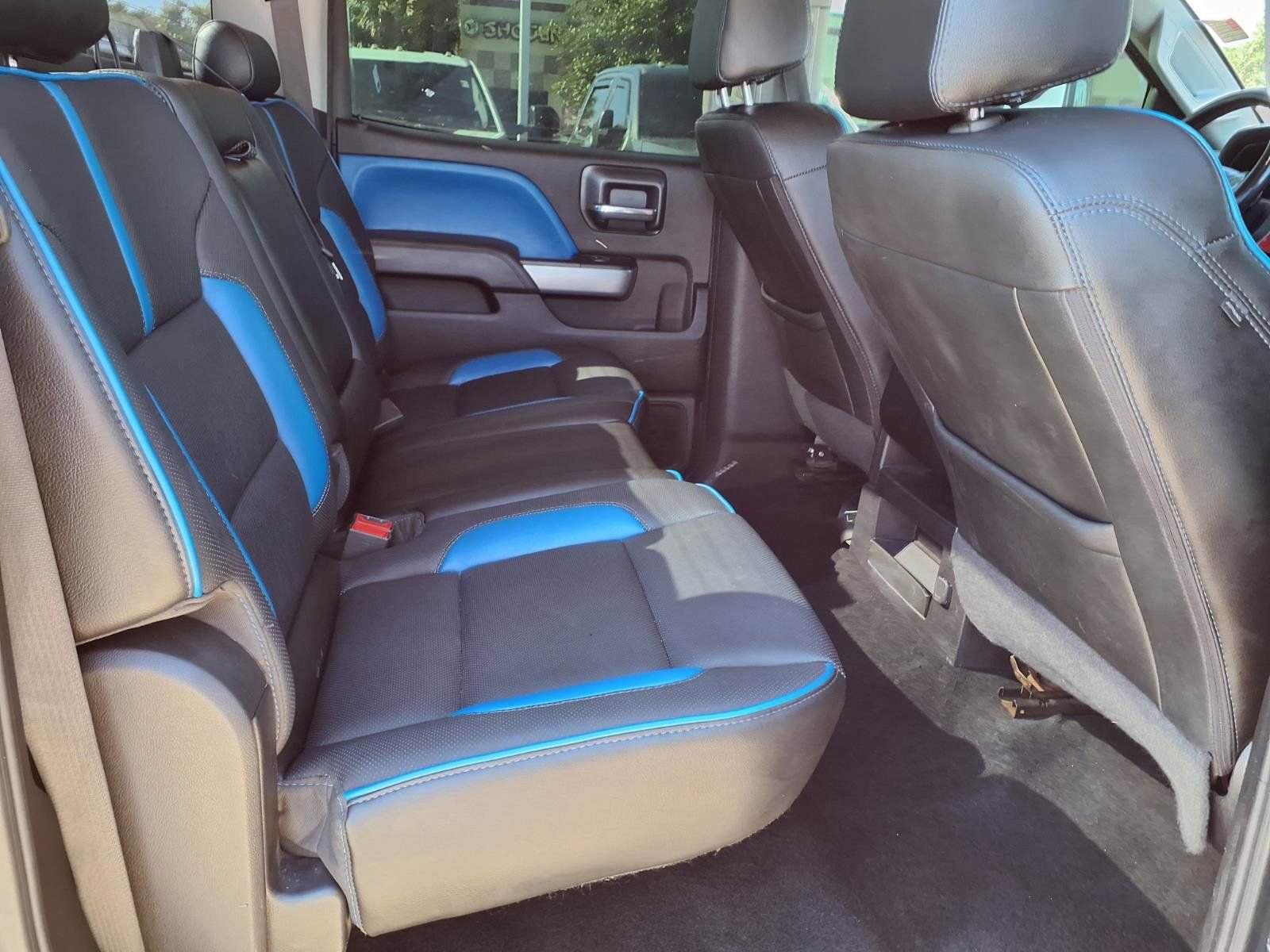 Used 2019 Chevrolet Silverado 2500 LT AWD/4WD image 19