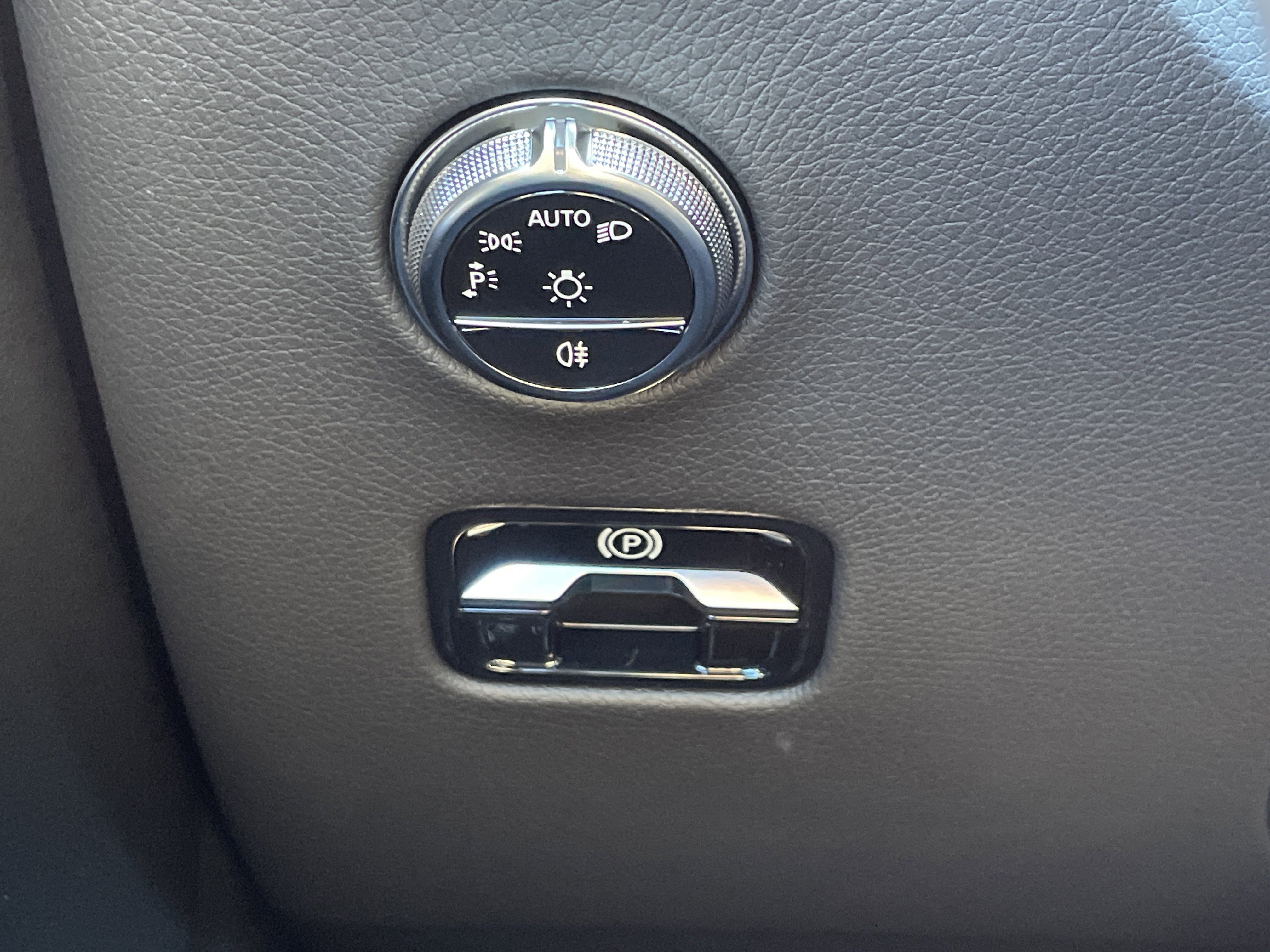 New 2026 Mercedes-Benz GLC 43 AMG 4MATIC Coupe image 23