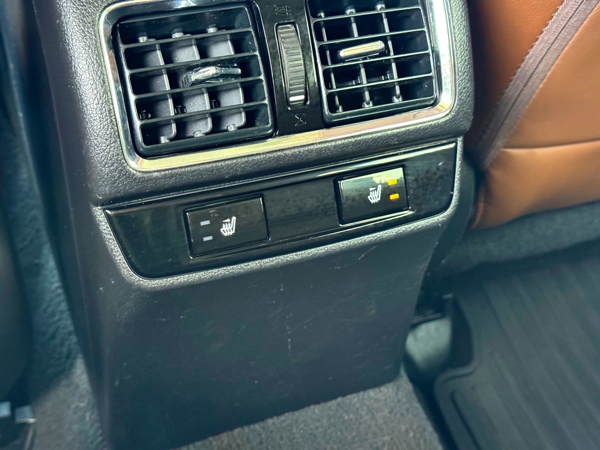 Used 2017 Subaru Outback 3.6R Touring image 22