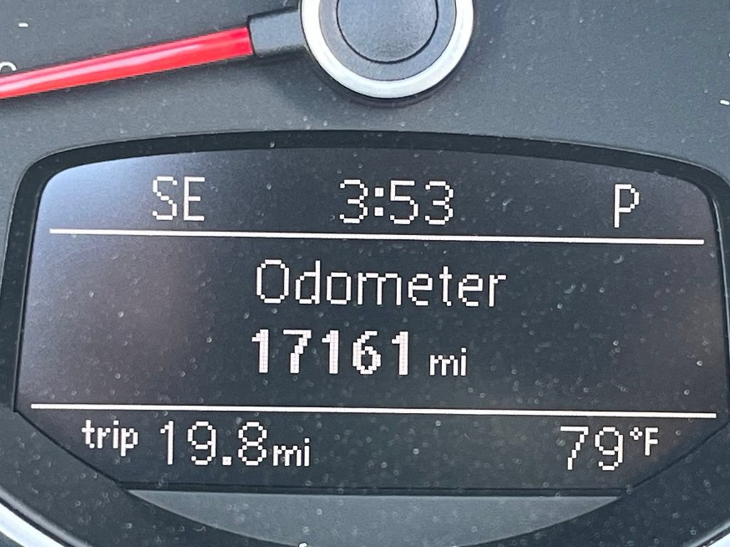 Used 2019 Volkswagen Beetle 2.0T Final Edition SEL FWD image 26