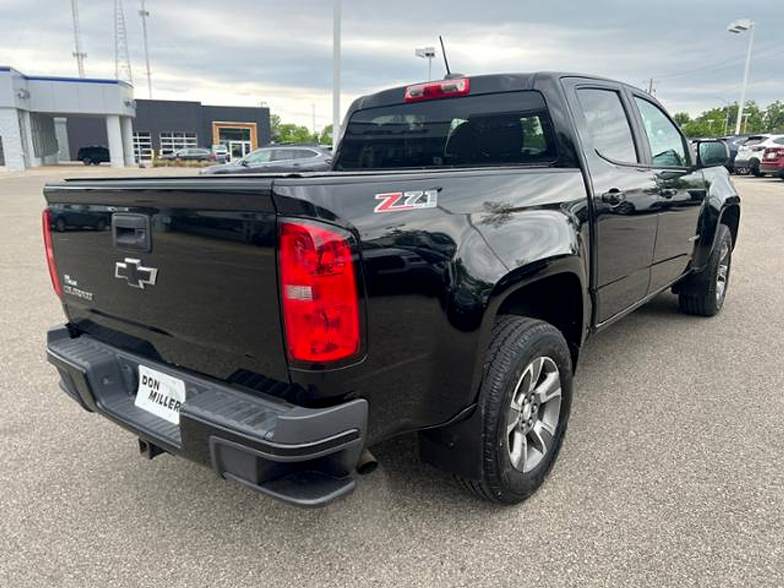 Used 2015 Chevrolet Colorado Z71 AWD/4WD image 7