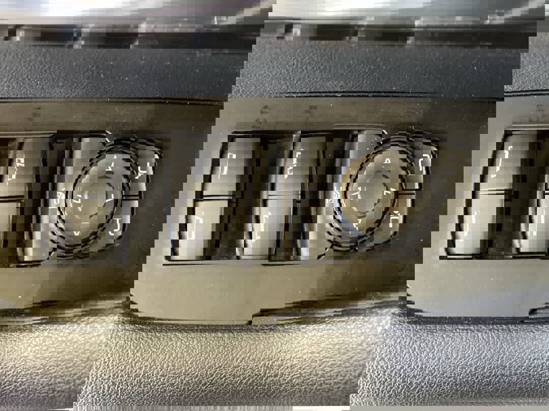 Used 2021 Chevrolet Blazer Premier w/ LPO, Black Accent Package image 16