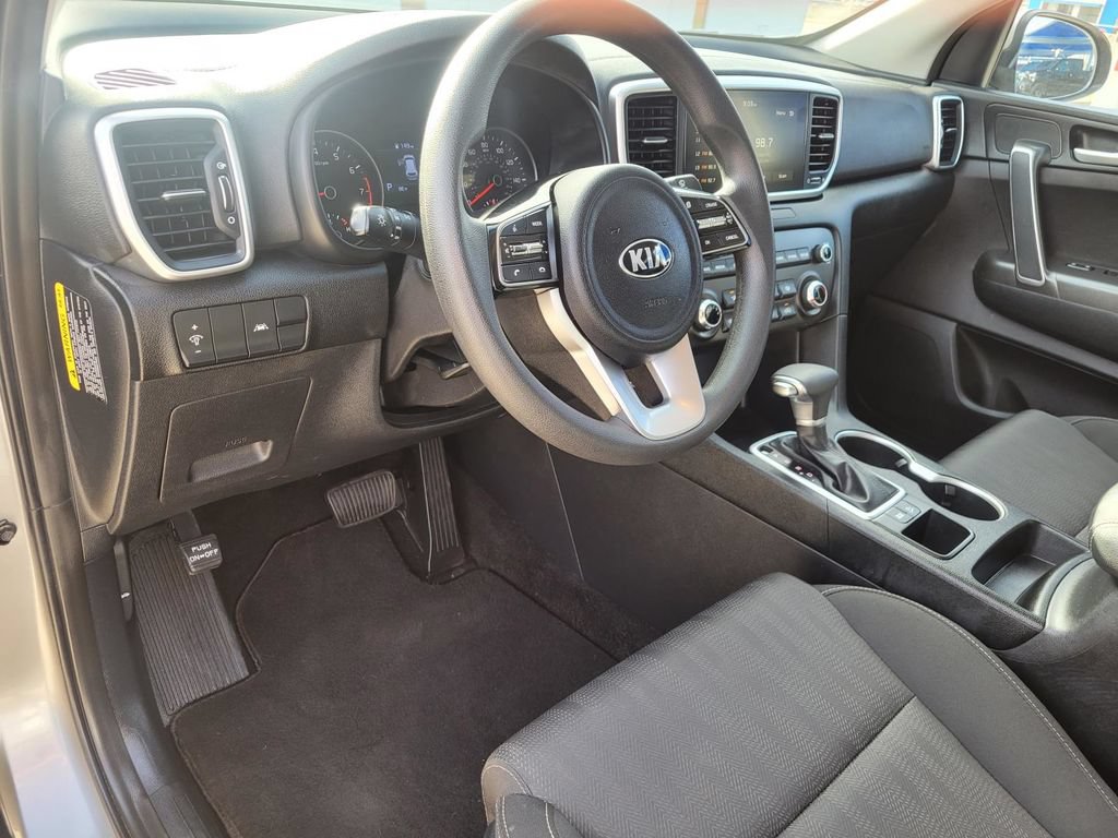 Used 2022 Kia Sportage LX FWD image 17
