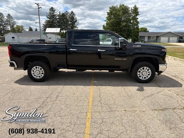 Used 2024 Chevrolet Silverado 2500 LTZ w/ LTZ Plus Package AWD/4WD image 3