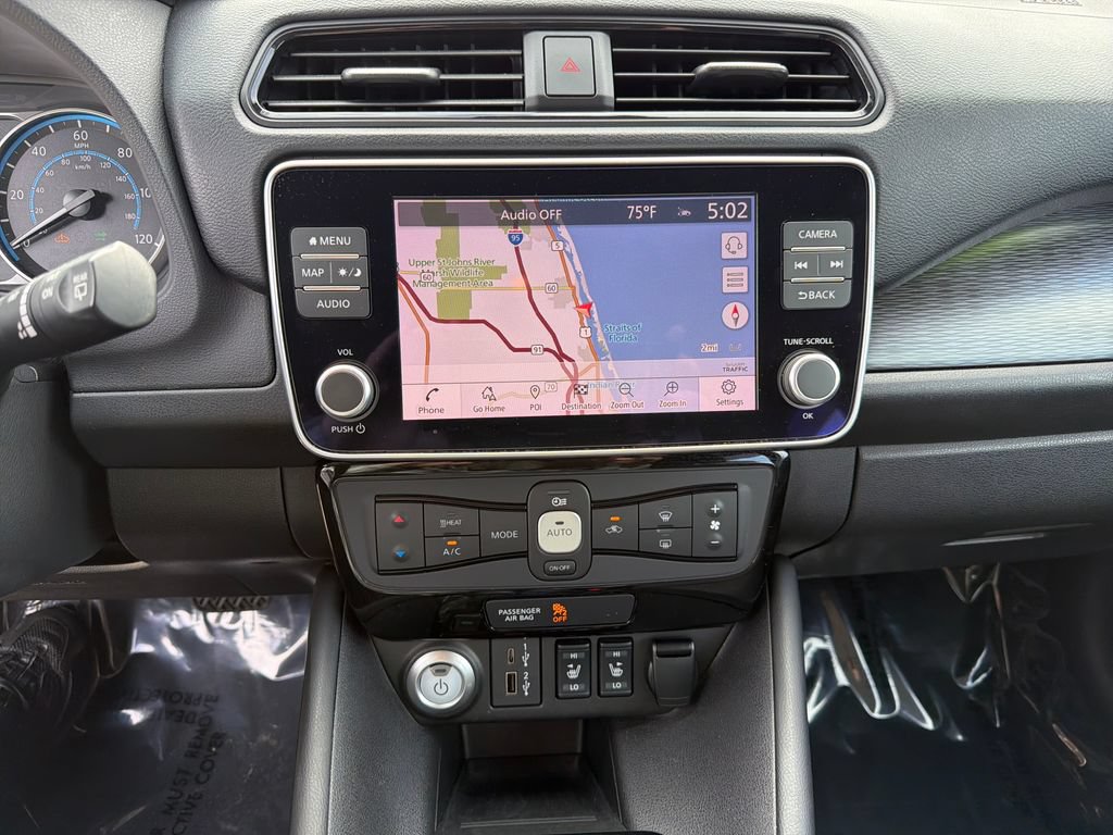Used 2022 Nissan Leaf SV FWD image 26