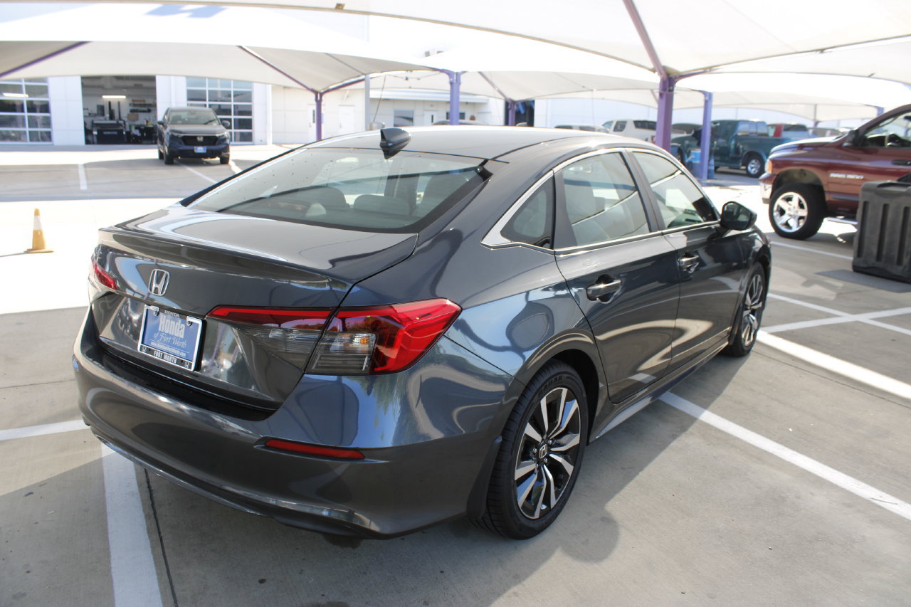 Used 2024 Honda Civic EX image 6